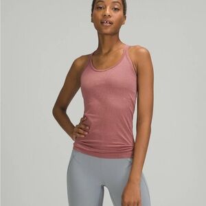 Lululemon ebb to street top
